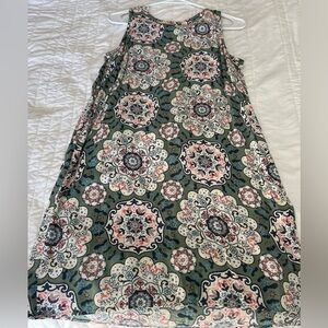 Floral Patterned Green Shift Dress